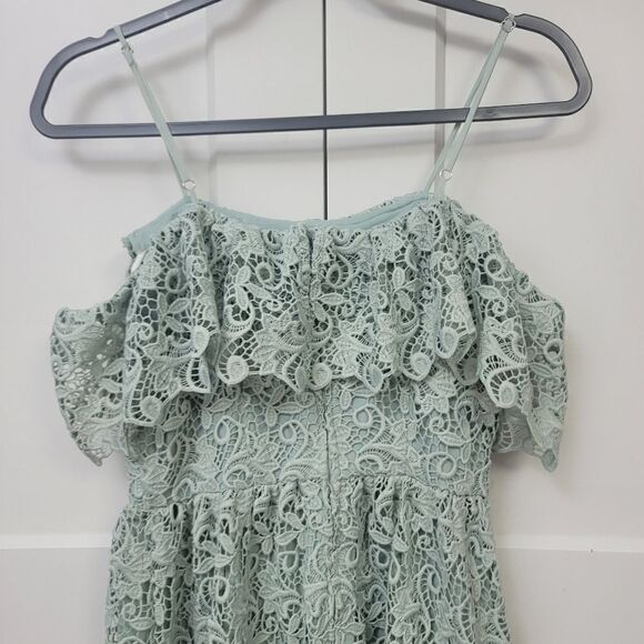 H&M off the shoulder lace dress, size 6 - Picture 11 of 13